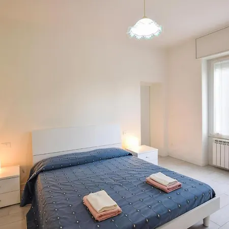 Stunning In With 1 Bedrooms Appartement *