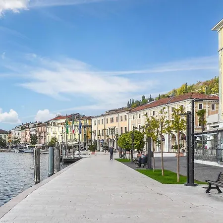Stunning In With 1 Bedrooms * Gardone Riviera